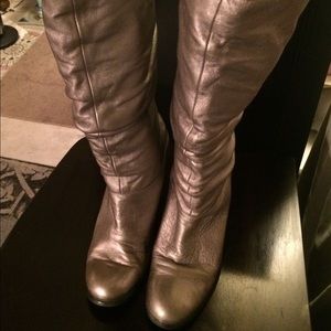 Ss-Soft Silver Versatile Moon or 3-Musketeer boots